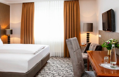 Zentrum-Ost Hotel | Victor's Residenz-Hotel Leipzig