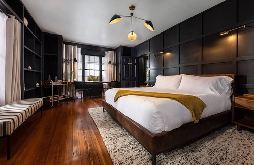 Historic District Bed & Breakfast | VICTORIA 1883