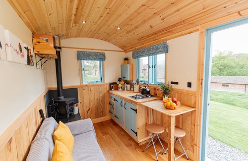 Allerford Apartment | Victoria Hut near Allerford