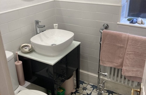 Hanham House | Victorian 2 bedroom house in Redfield St George