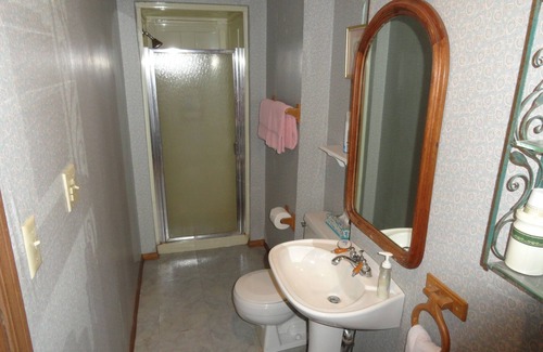 Rock Island Bed & Breakfast | Victorian Inn B&B