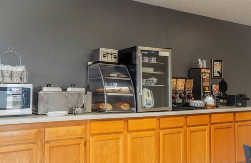 York Hotel | Victorian Inn & Suites