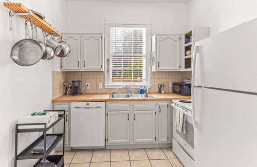 Dixon Park House | Victorian Townhouse in Savannah!