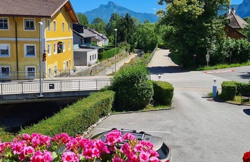 Mondsee Apartment | Vier- Oder Fünfbettzimmer - Pension Göschlberger