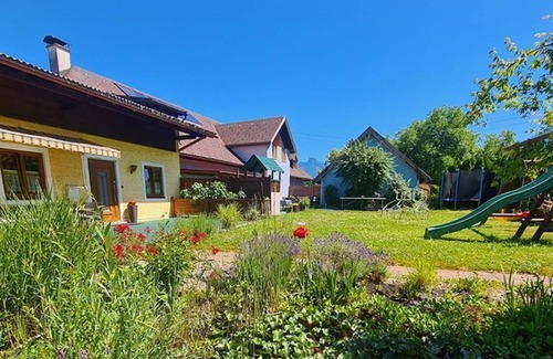 Mondsee Apartment | Vier- Oder Fünfbettzimmer - Pension Göschlberger