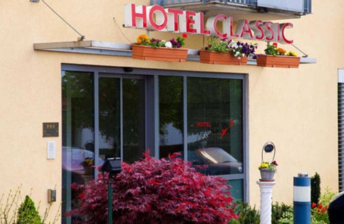 Zahringen House | Vierbettzimmer mit WC und Dusche - Hotel Classic