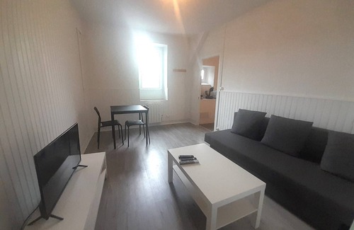 Vierzon Apartment | Vierzon (5) nice apart-1chb-4pers-wifi-station