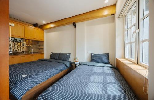 Hang Bai Apartment | VietHOME - 401 Family Choice 3 pax - Lift - Kitchen