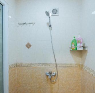 Hang Bai Apartment | VietHOME - 401 Family Choice 3 pax - Lift - Kitchen