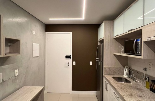 Brooklin Paulista Apartment | VIEW OF CABLE-STAYED BRIDGE