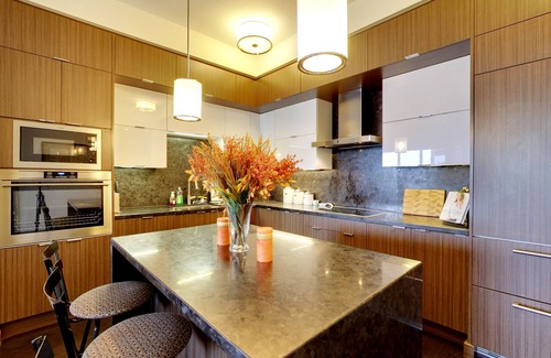 Toronto Entertainment District Condo | View CN Tower/Lake from the Sky!