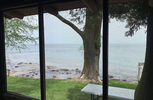 Port Hope Cottage | View glorious sunrises and sunsets from this cozy cabin right on Lake Huron! 🌅