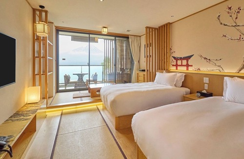Oishi Hotel | View of Mt Fuji Standard JapaneseWestern Room Openair bath and balcony included Breakfast in/Minamitsuru-gun Yamanashi