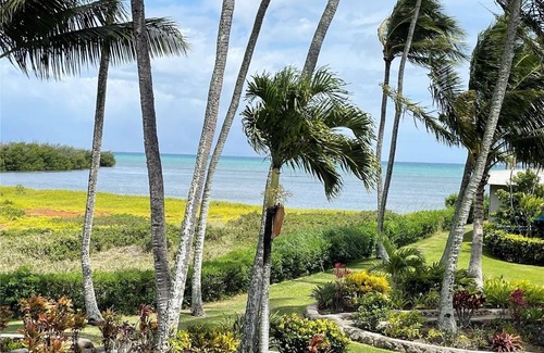 Ualapue Condo | View the Ocean & lush natural, tropical landscape of East Molokai.