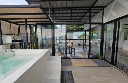 Taytay Apartment | VIEWDECK PRIVATE PooL