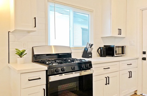 Lemon Grove House | Viewpoint Vista Stay San Diego Pet-Friendly Home