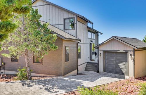 Pine House | Views and Hot Tub Pineberry Modern Luxury Home