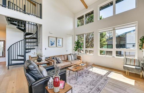 Pine House | Views and Hot Tub Pineberry Modern Luxury Home