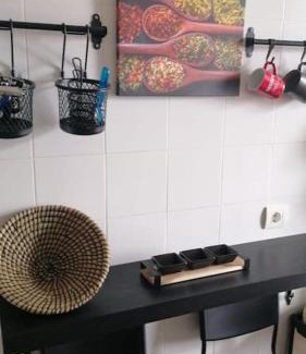 Beiro Apartment | Views, Family & Private Parking in Alto Albayzín