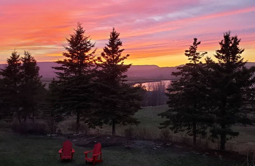 Harvey Apartment | Views, near famous attractions Fundy's Lost Lobster Apartment