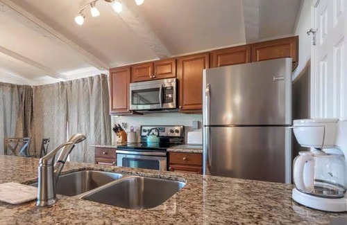 Canyon Lake House | Views of Canyon Lake: Huge Deck & Fire Pit
