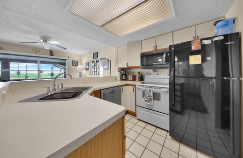Port Isabel House | Views of Space X - Heron's Sea Cottage and just minutes from South Padre Island #1040