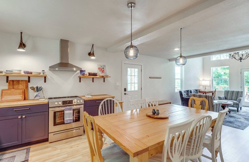 Parthenon Cabin | Views on 12 Acres: Ozark Mountain Cabin!