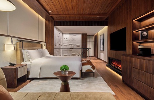 Downtown Shanghai Hotel | Vignette Collection Shanghai Snow World Hotel by IHG
