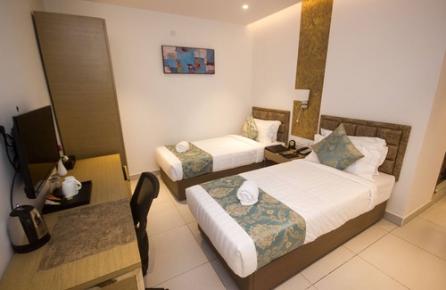 Kalyan Nagar Hotel | Vihaari 24 Business Hotel