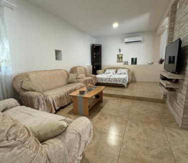 Niksic House | Vikendica Bogetici