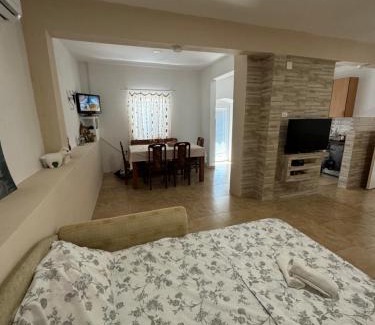 Niksic House | Vikendica Bogetici