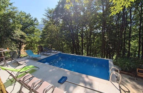 Banja Luka House | Vikendica za odmor Ušće - Cotage with Swimming Pool & River View