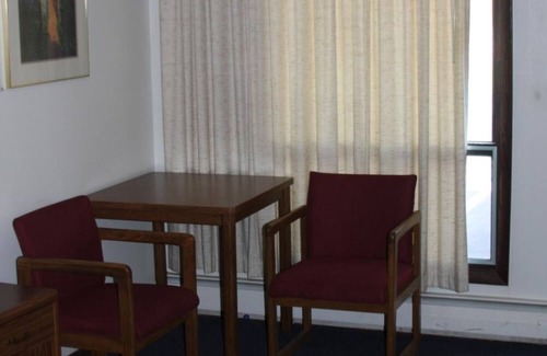 Saint Peter Hotel | Viking Jr. Motel