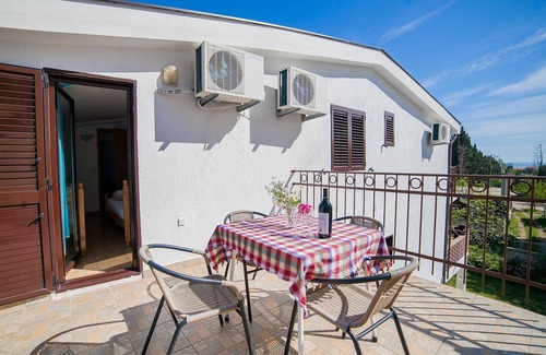 Kaluđerac Apartment | Viktorija - Two-Bedroom Apartment with Balcony