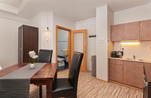 Gyula Apartment | Világóra Apartman