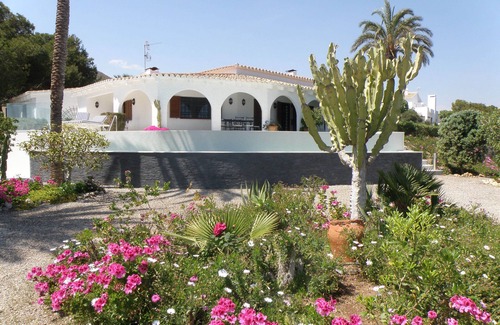Cala Panizo Villa | Villa located close to the beach