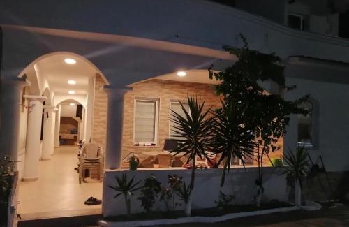 Gjerana House | Vila Almas