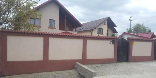 Curtea De Arges House | Vila de vacanta Curtea de Arges