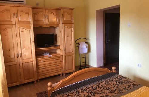 Petresti House | Vila La Izvor