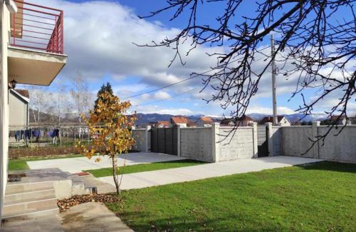 Niksic Villa | Vila Lake Krupac