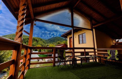 Sighetu Marmatiei House | Vila Piramida