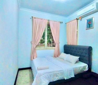 Sukaraja Villa | Vila Princess,Sentul 4bedroom dan Tenda Camping,Private pool, Tenis meja, mini billiard, Karaoke, Ayunan,BBQ, 08satu3 80satu6 4satu5satu