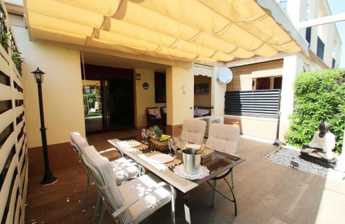 Miami Platja House | Vila Romana 5-1