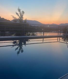 Konjic Villa | Vila sa bazenom Lily