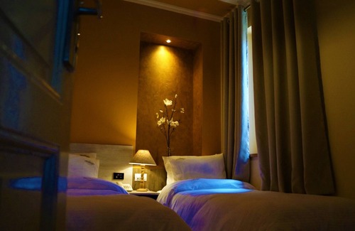 Korce Hotel | Vila Trebicka