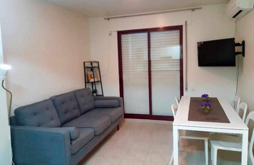Sant Carles de la Rapita Apartment | "Vilero" 3 sleepingrooms, 6 peoples, with balcony vews street/sea