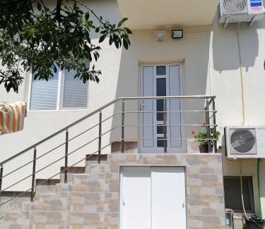 Trakata House | Vili House