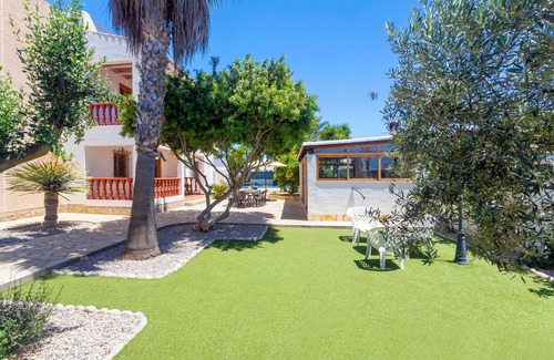Sant Josep de sa Talaia Villa | Villa in Playa D´en Bossa sleeps 9