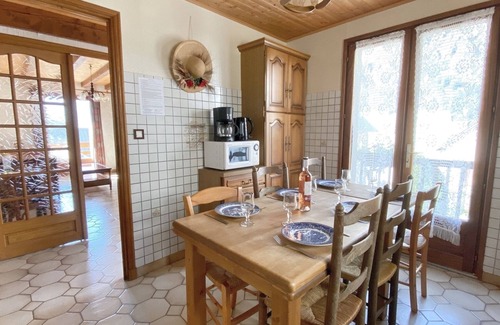 La Chapelle-en-Valgodemard Villa | Villa 5 people + large south-facing balcony + Pool and Jacuzzi