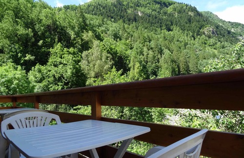 La Chapelle-en-Valgodemard Villa | Villa 5 people + large south-facing balcony + Pool and Jacuzzi
